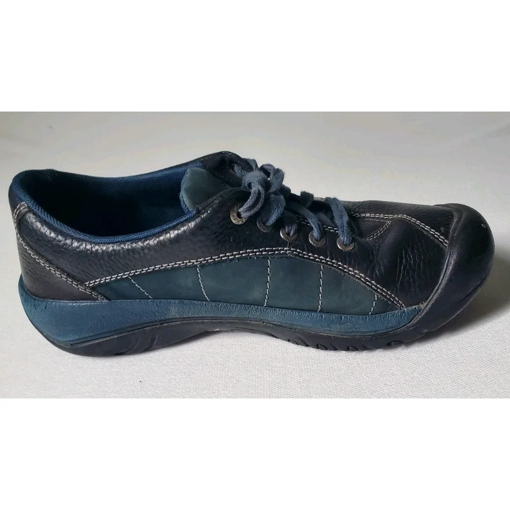 Keen presidio women